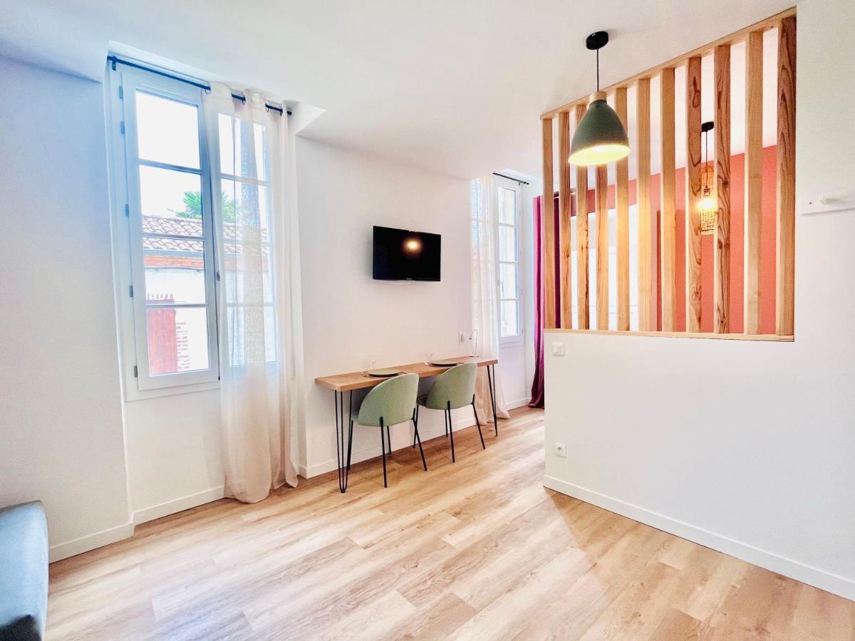 Le Quai 3 - Studio Neuf Lumineux Calme - Clim - Wifi - Gare A 200M Agen Luaran gambar