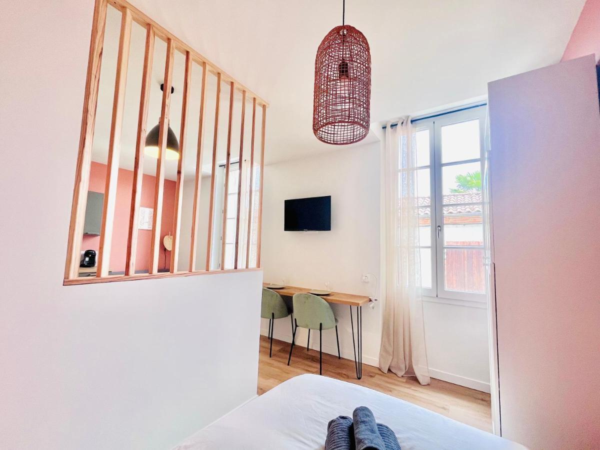 Le Quai 3 - Studio Neuf Lumineux Calme - Clim - Wifi - Gare A 200M Agen Luaran gambar